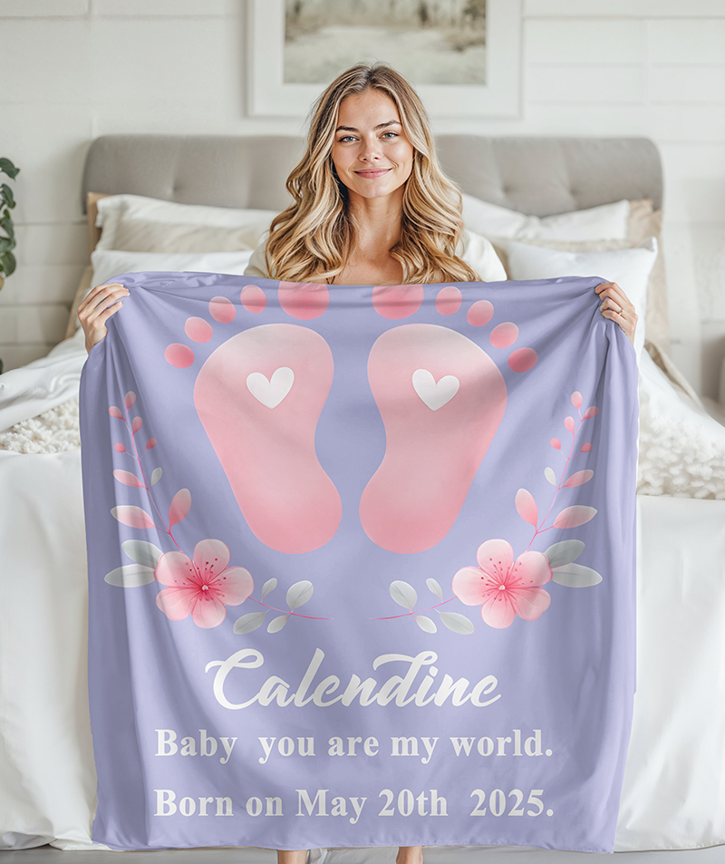 Personalized Cute Floral Footprint Design Soft Throw Cozy Blanket with Name and Text Home Decor Gift for Newborn Babies